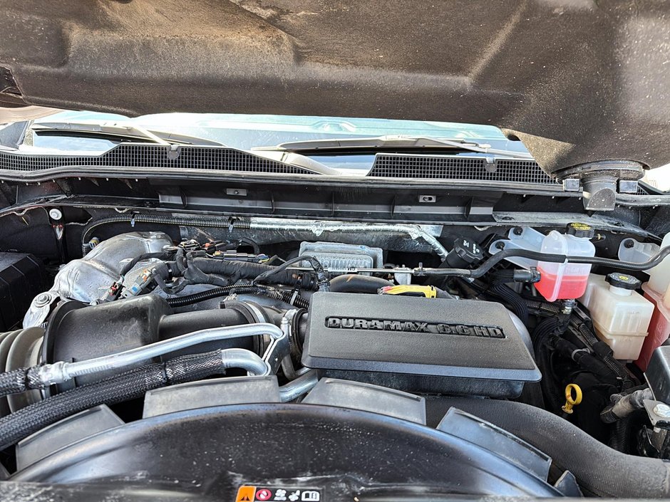 Chevrolet Silverado 2500HD Custom 2023-6