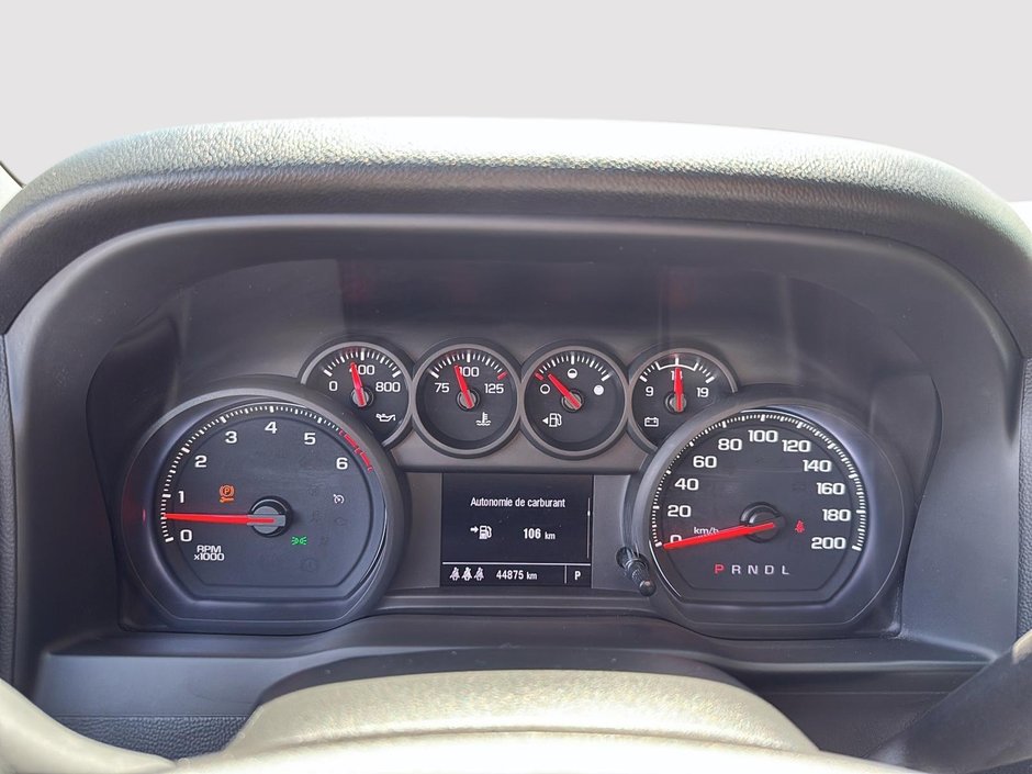 Chevrolet Silverado 2500HD Custom 2024-15
