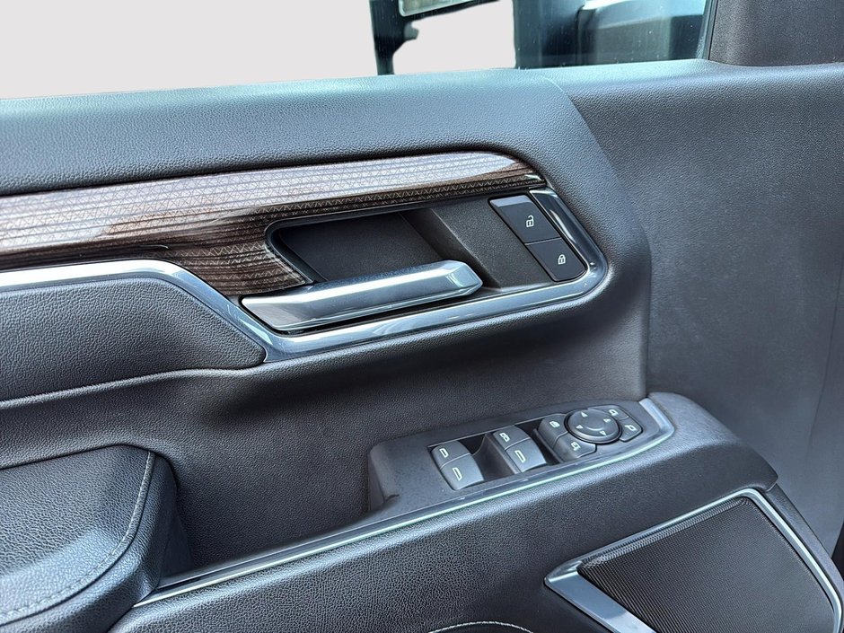 Chevrolet Silverado 2500HD LT 2024-10