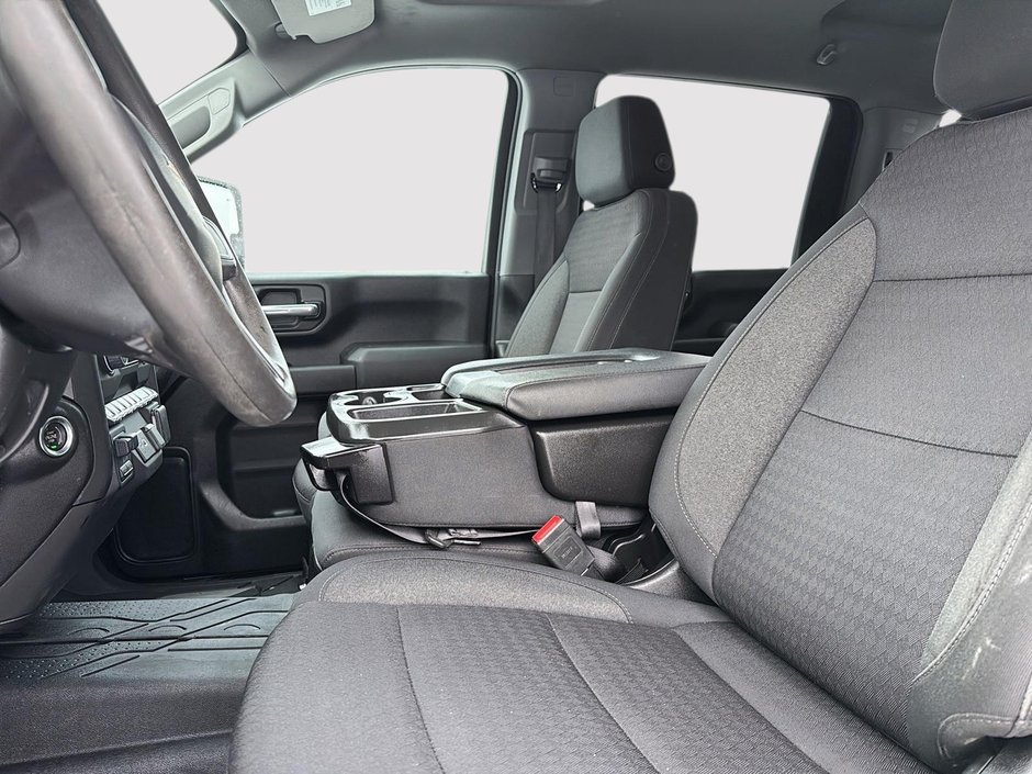 Chevrolet Silverado 2500HD Custom 2024-7