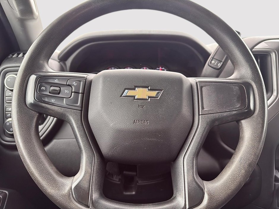 Chevrolet Silverado 2500HD Custom 2024-12