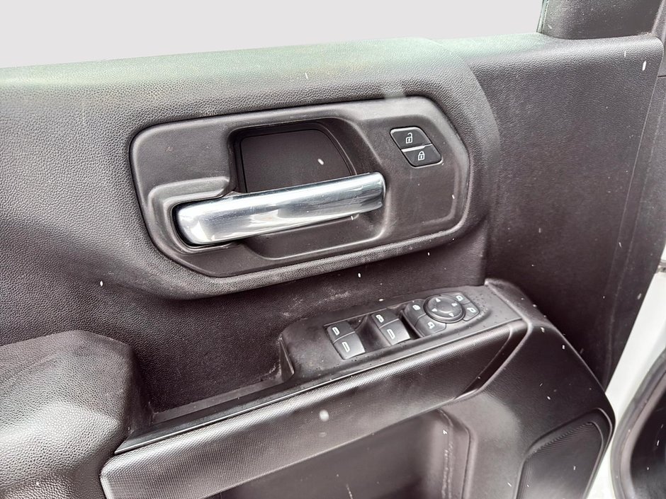 Chevrolet Silverado 2500HD Custom 2024-10