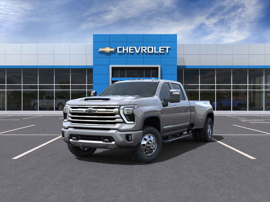 Chevrolet Silverado 3500 HD HIGH COUNTRY DRW 2025 à Drummondville, Québec - w940px