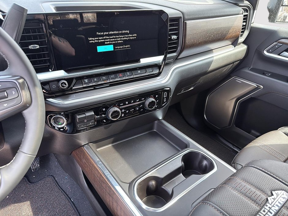 Chevrolet Silverado 3500 HD HIGH COUNTRY DRW 2026-12