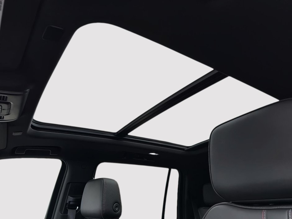 Chevrolet Suburban RST 2024-20