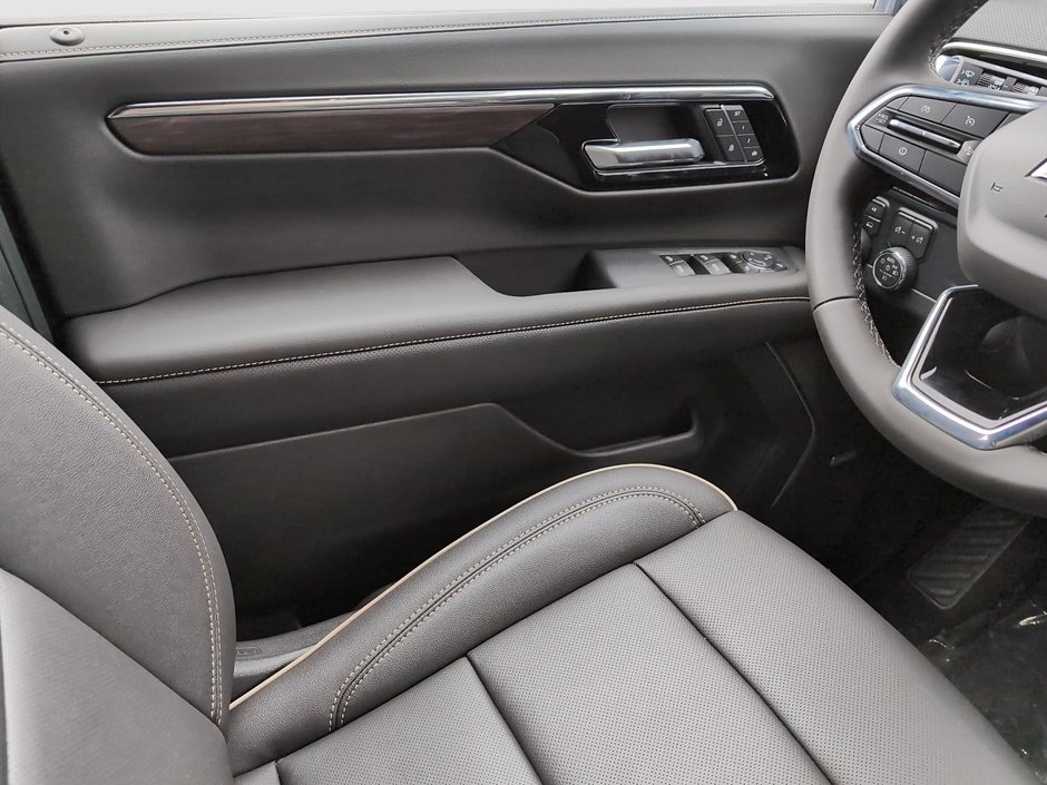 2025 Chevrolet Tahoe Premier-12