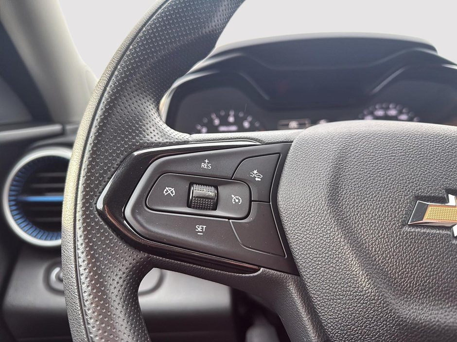 Chevrolet Trax LS 2024-13