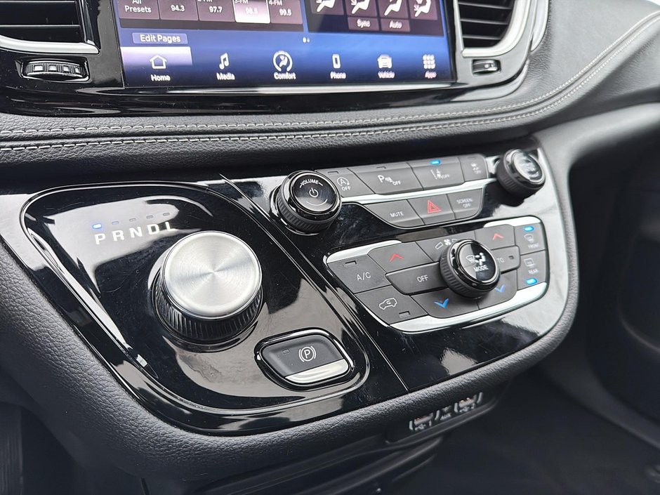 Chrysler Pacifica Touring-L Apparence S Toit-Panoramique 2024-19