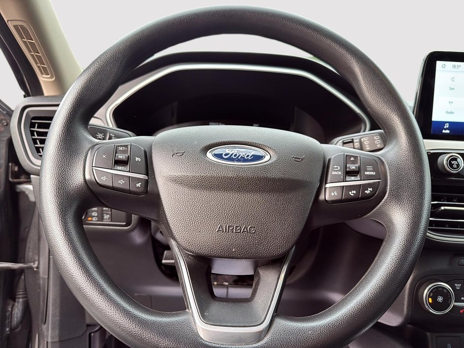 2020 Ford Escape SE-13