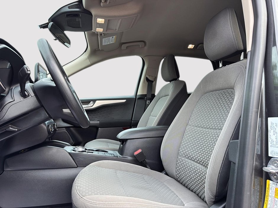 2020 Ford Escape SE-8