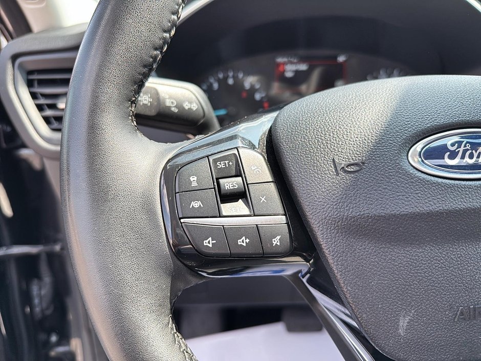 2022 Ford Escape SE-14