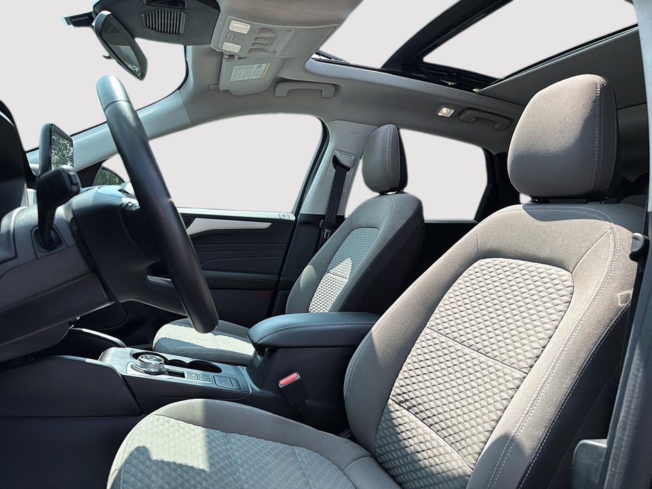 2022 Ford Escape SE-8
