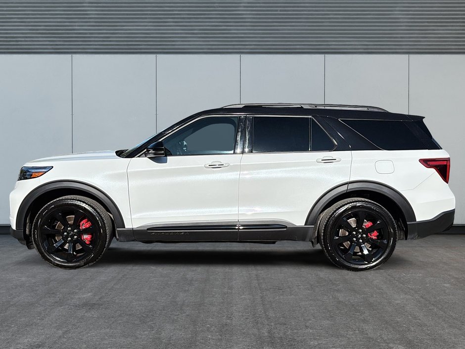 Ford Explorer ST 2023-4