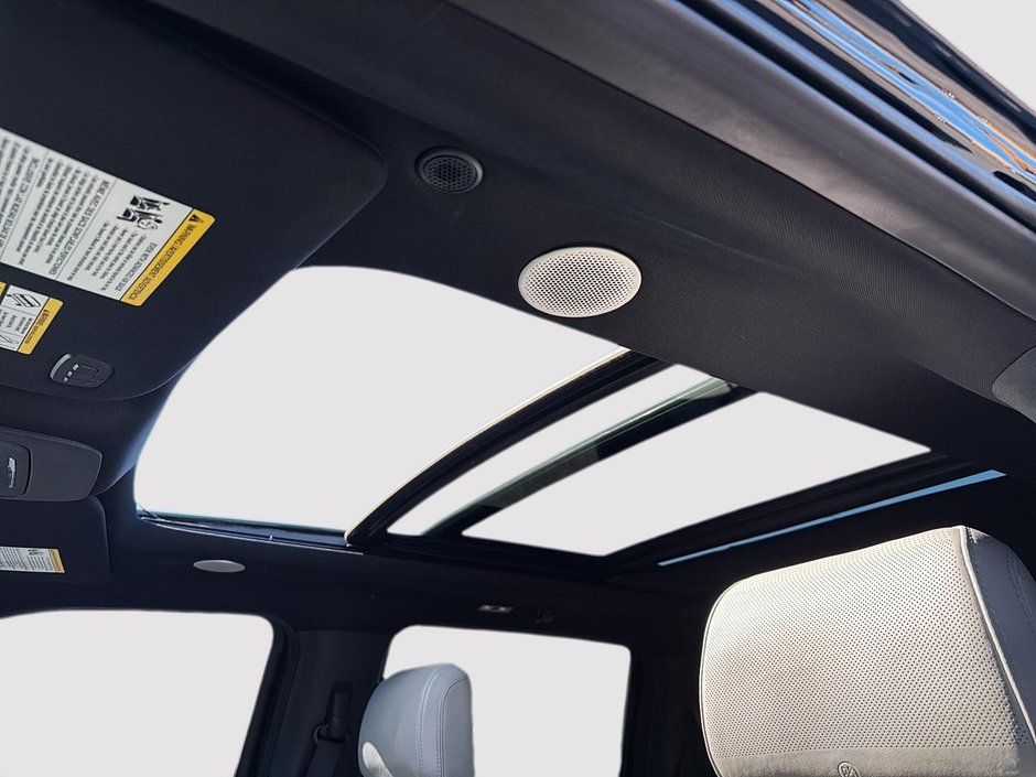 Ford F-150 Lightning PLATINUM 2023-17