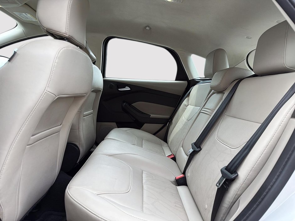 2016 Ford Focus electric BASE-9