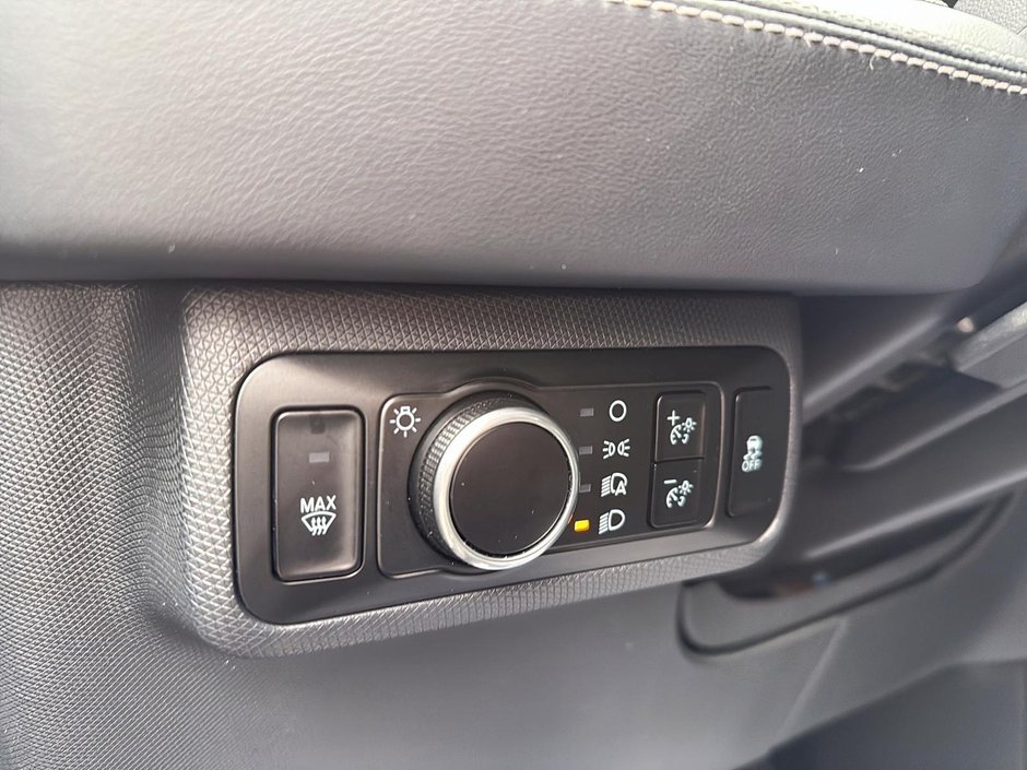 2024 Ford Mustang Mach-E Select-11