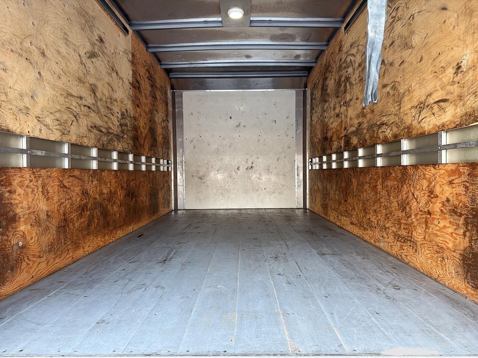 Ford TRANSIT CUTAWAY CUBE 14P 2023-5