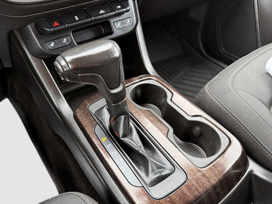 GMC Canyon SLE 2018-17