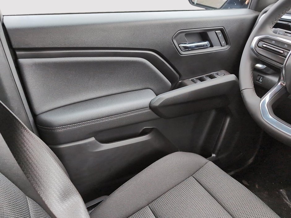 2025 GMC Canyon ELEVATION-10