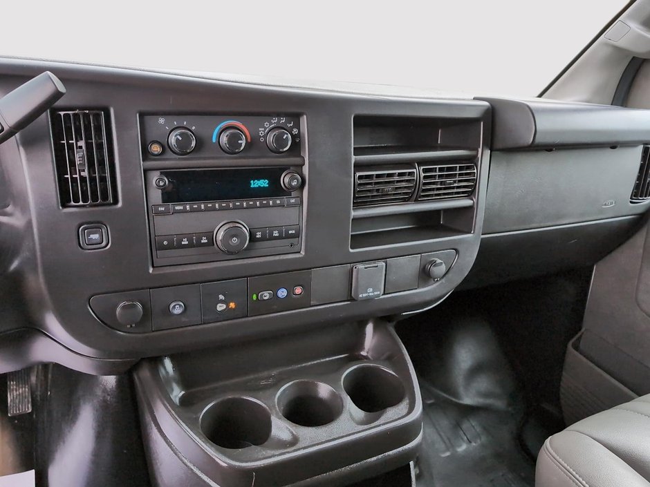 2024 GMC Savana Cargo Van-8