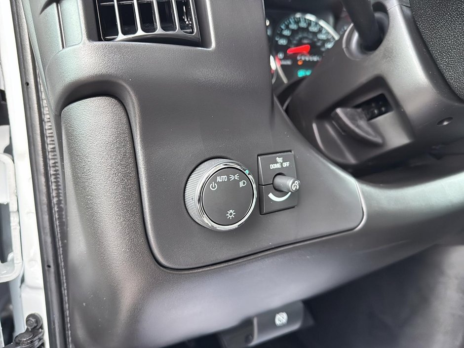 2025 GMC Savana Commercial Cutaway-11