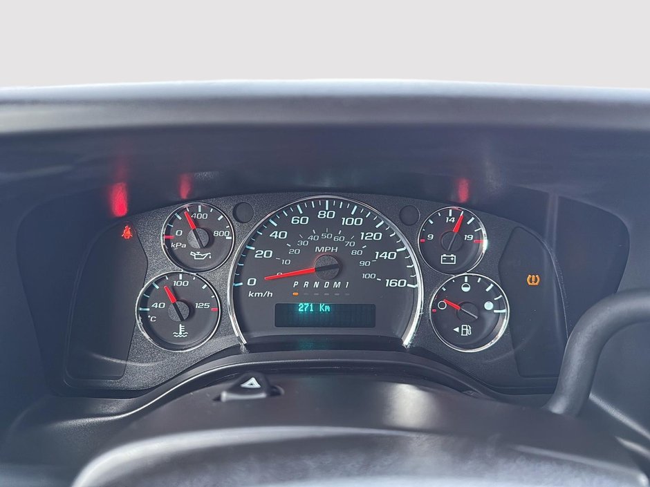 2025 GMC Savana Commercial Cutaway-14