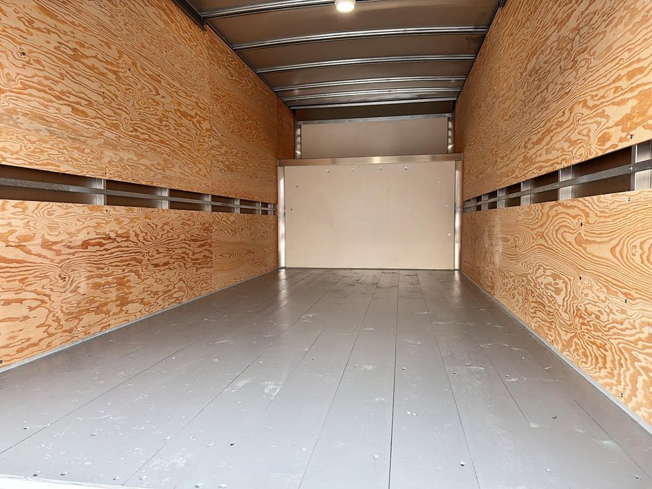 2025 GMC Savana Commercial Cutaway-5