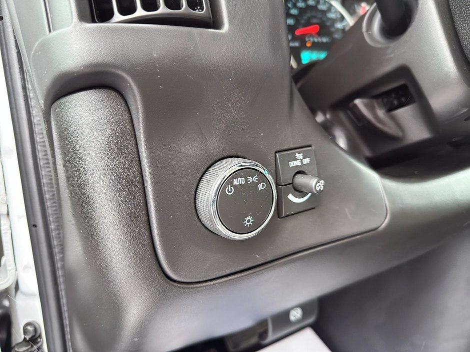 2025 GMC Savana Commercial Cutaway-11