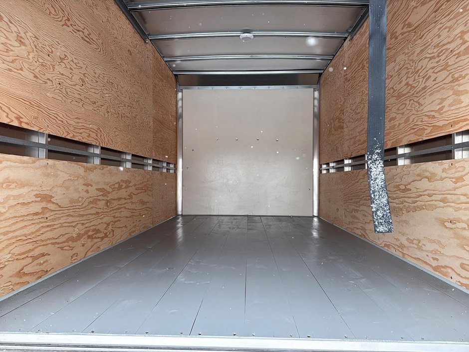 2025 GMC Savana Commercial Cutaway-5