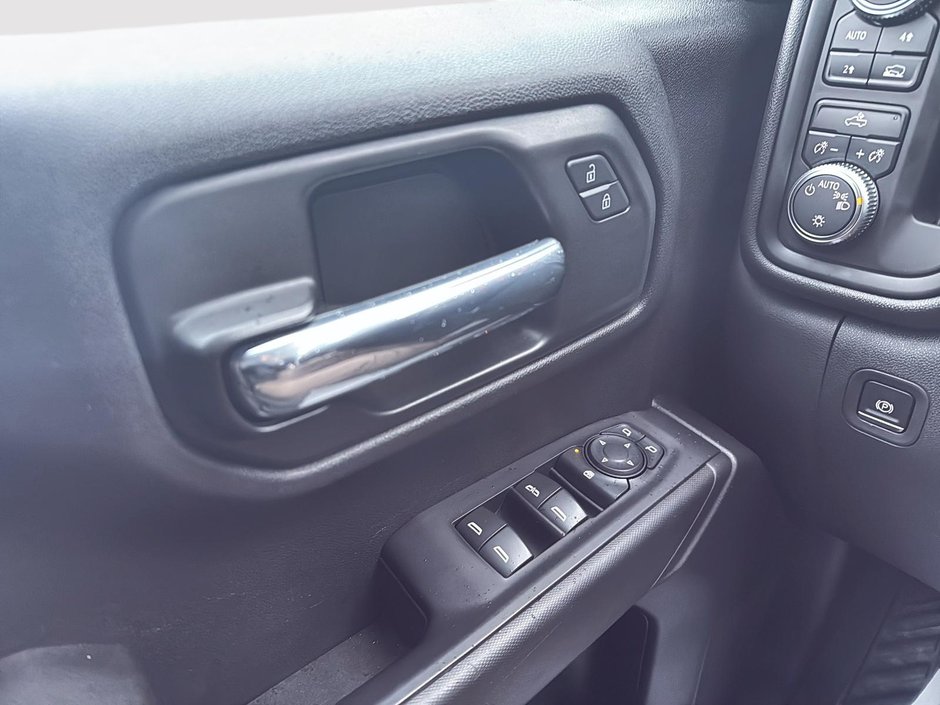 GMC Sierra 1500  2021-10