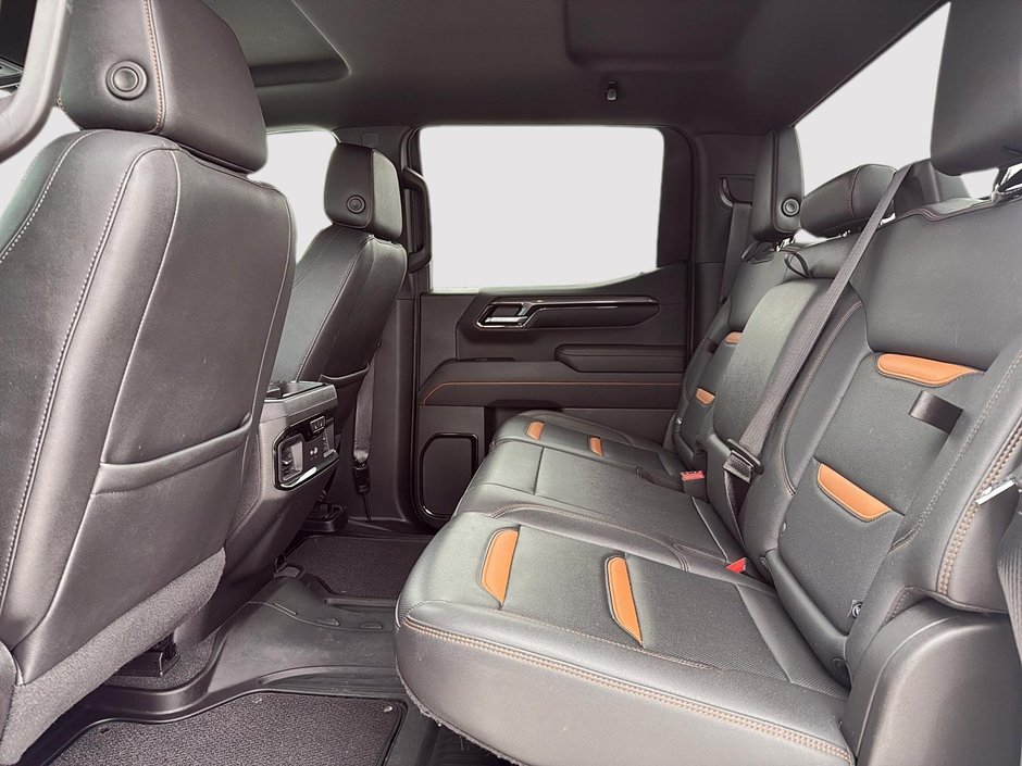 2022 GMC Sierra 1500 AT4-8