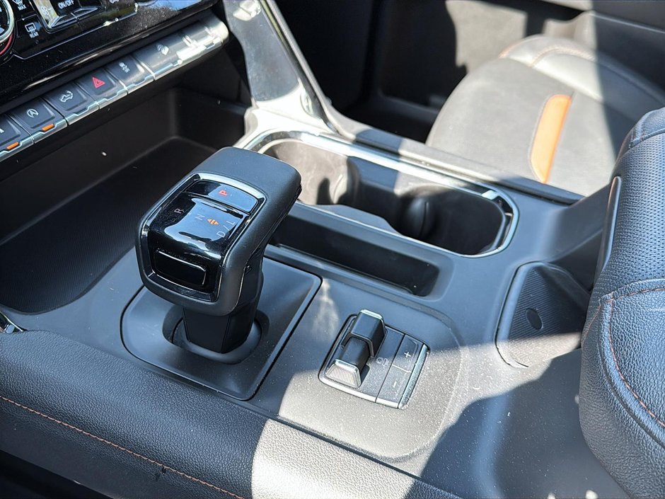 2023 GMC Sierra 1500 AT4-17