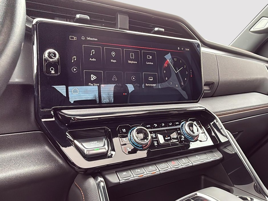 2023 GMC Sierra 1500 AT4-16