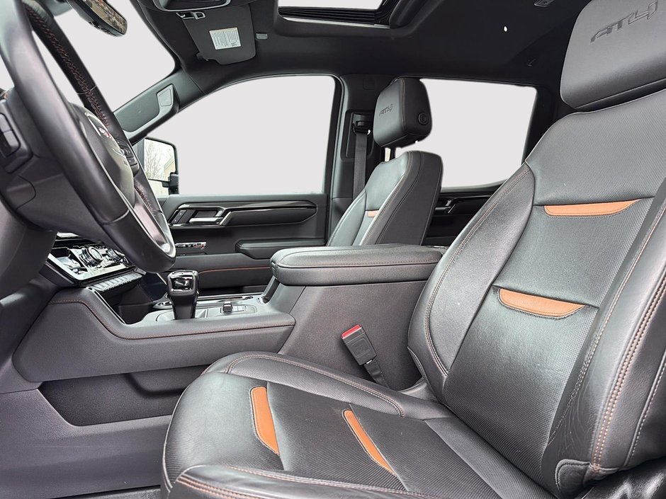 2023 GMC Sierra 1500 AT4-7