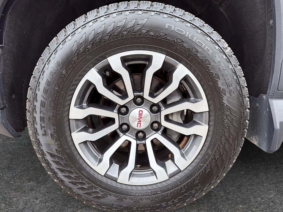 2023 GMC Sierra 1500 AT4-5
