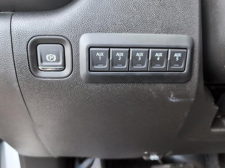 2026 GMC Sierra 3500 HD PRO DRW-12