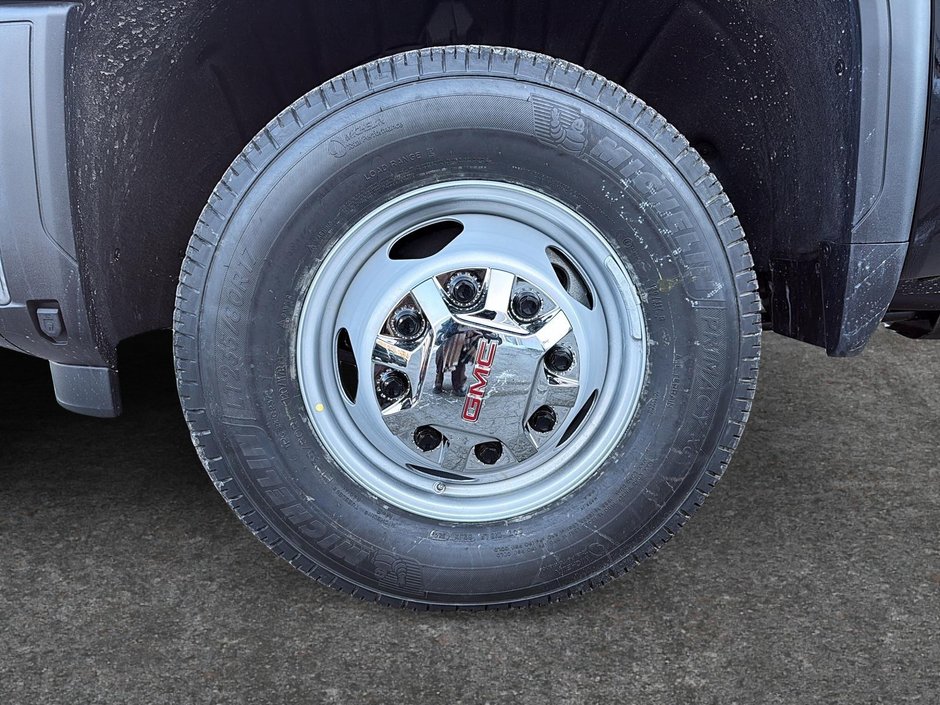 2026 GMC Sierra 3500 HD SLE DRW-5