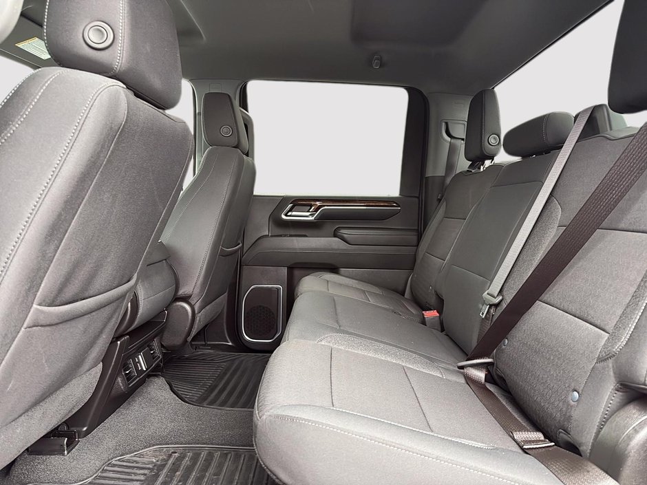 2024 GMC Sierra 3500HD SLE-8