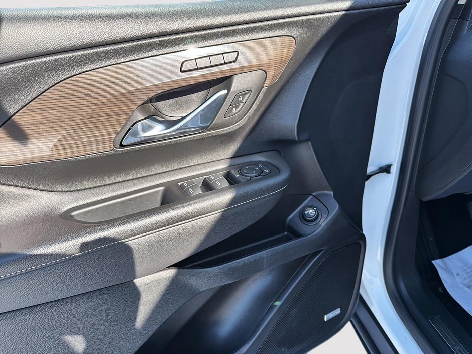 GMC Terrain Denali 2023-11