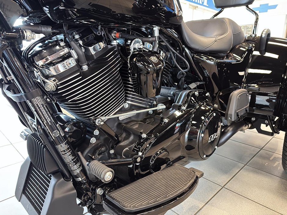 2023 Harley-Davidson Freewheeler FLTR-6