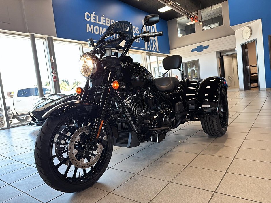 2023 Harley-Davidson Freewheeler FLTR-1