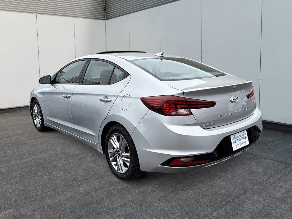 Hyundai Elantra Preferred 2019-3