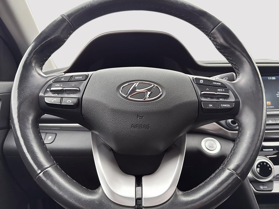 Hyundai Elantra Preferred 2019-13