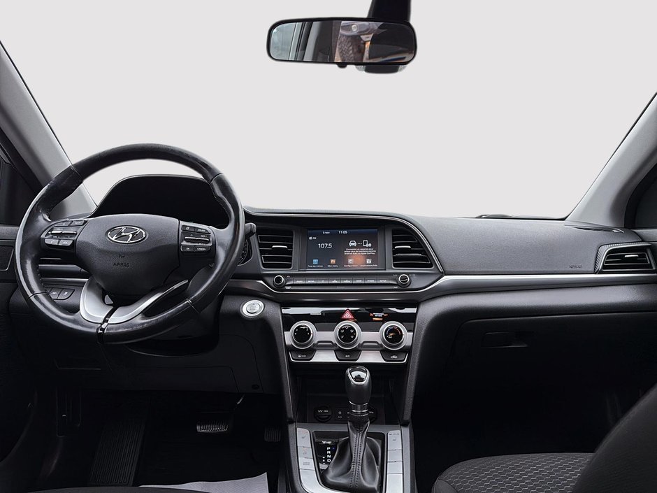 Hyundai Elantra Preferred 2019-10