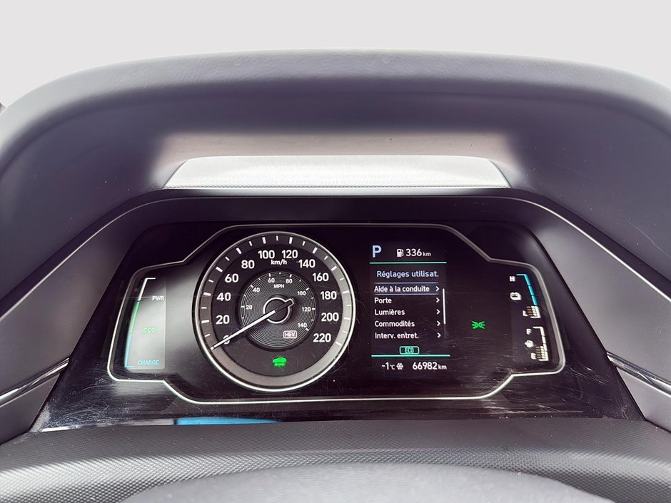 2022 Hyundai Ioniq Plug-In Hybrid Preferred-13