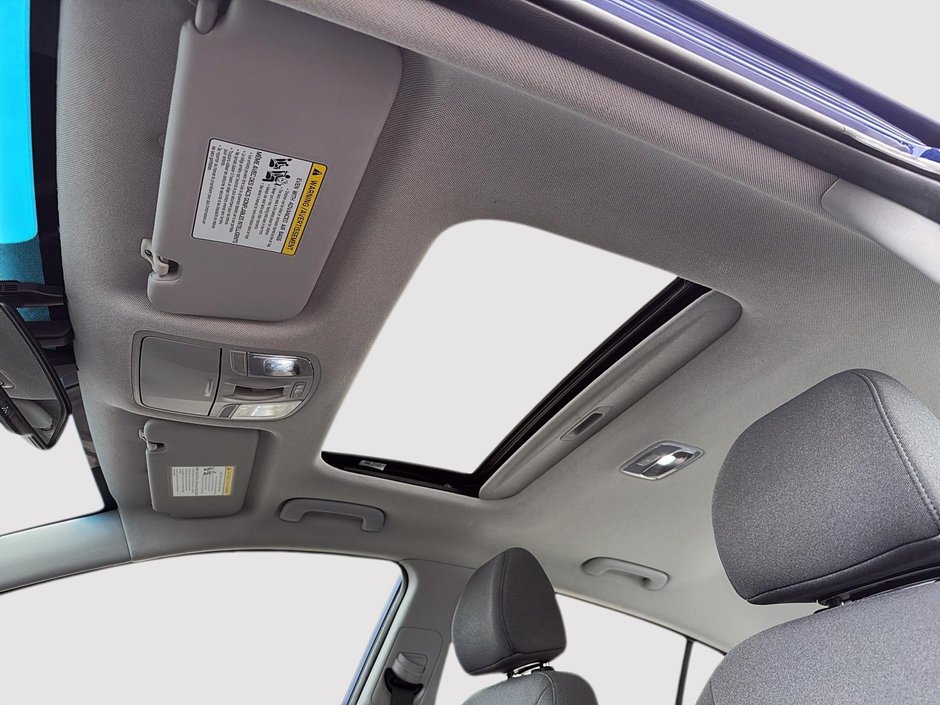 2022 Hyundai Ioniq Plug-In Hybrid Preferred-16