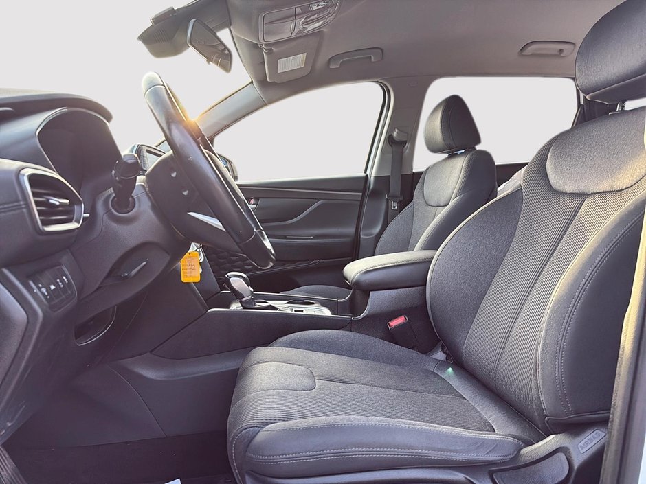 2019 Hyundai Santa Fe Essential-6
