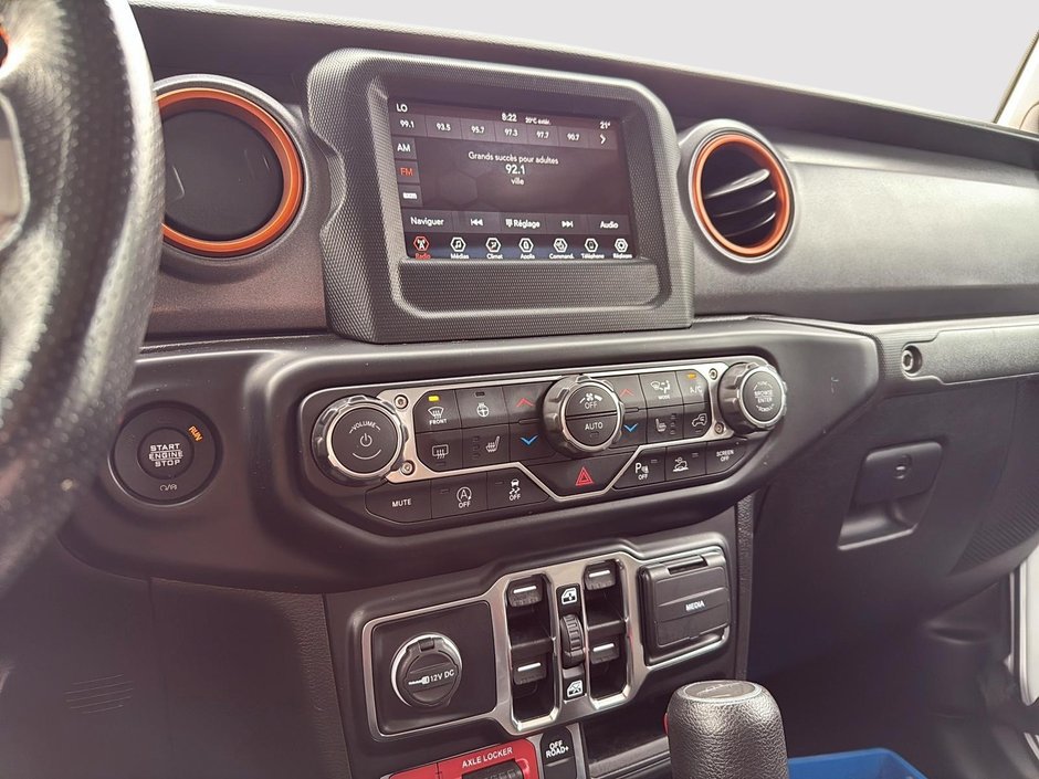 Jeep Gladiator Mojave 2021-14