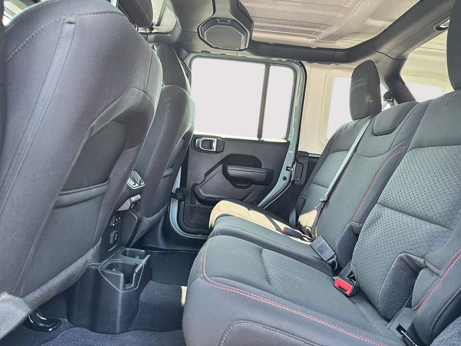 Jeep Wrangler Rubicon 2023-6