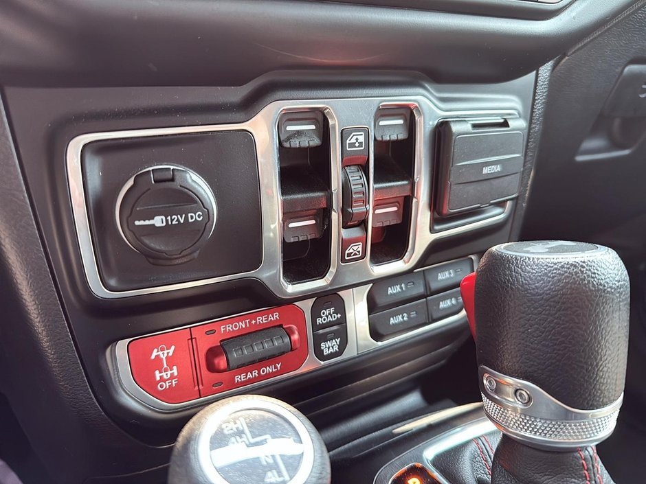 Jeep Wrangler Rubicon 2023-15